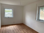 Erbendorf . 4 Zimmer-Wohnung im 1. OG mit Balkon - KiZi