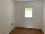 Erbendorf . 4 Zimmer-Wohnung im 1. OG mit Balkon - Küche